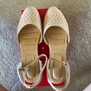 Kelly & Katie closed toe espadrilles. Size 11. New in box.